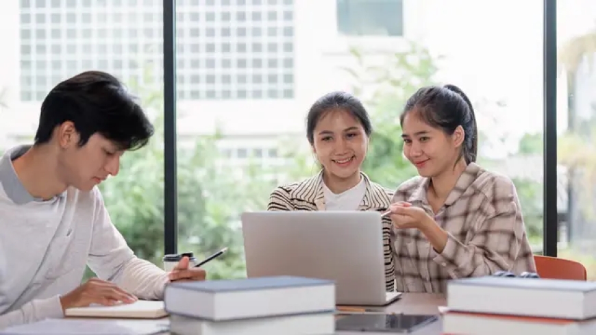 Gak Perlu Ribet, Mahasiswa Kini Bisa Akses Data Riset Bapenda DKI Jakarta Secara Online!
