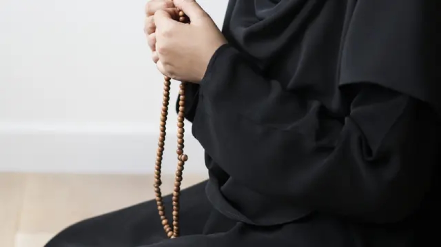 “La Tahzan Innallaha Ma’ana” – Jangan Sedih, Allah Bersama Kita